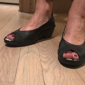 Very comfortable Fly London 2 inch heels!!